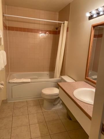 Western Budget Motel West Red Deer Exterior foto